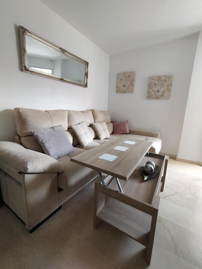 Lovely Apartment In Torremolinos Views Of The Sea, Pool, Terrace, Sofa Bed And Fully Equipped Kitchen Bagian luar foto