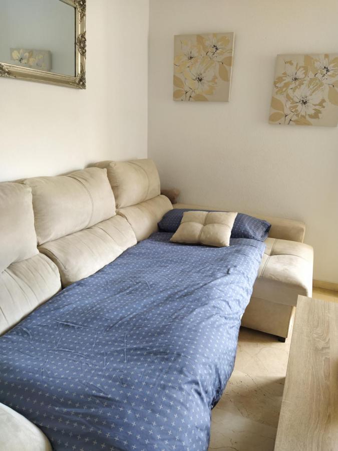 Lovely Apartment In Torremolinos Views Of The Sea, Pool, Terrace, Sofa Bed And Fully Equipped Kitchen Bagian luar foto