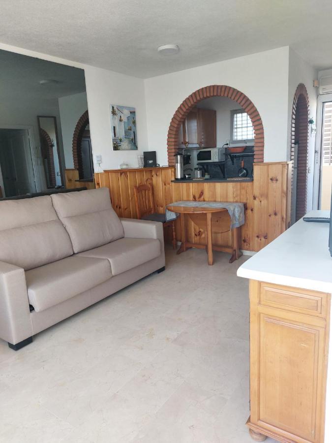 Lovely Apartment In Torremolinos Views Of The Sea, Pool, Terrace, Sofa Bed And Fully Equipped Kitchen Bagian luar foto